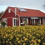 Lindhus * Grodersby